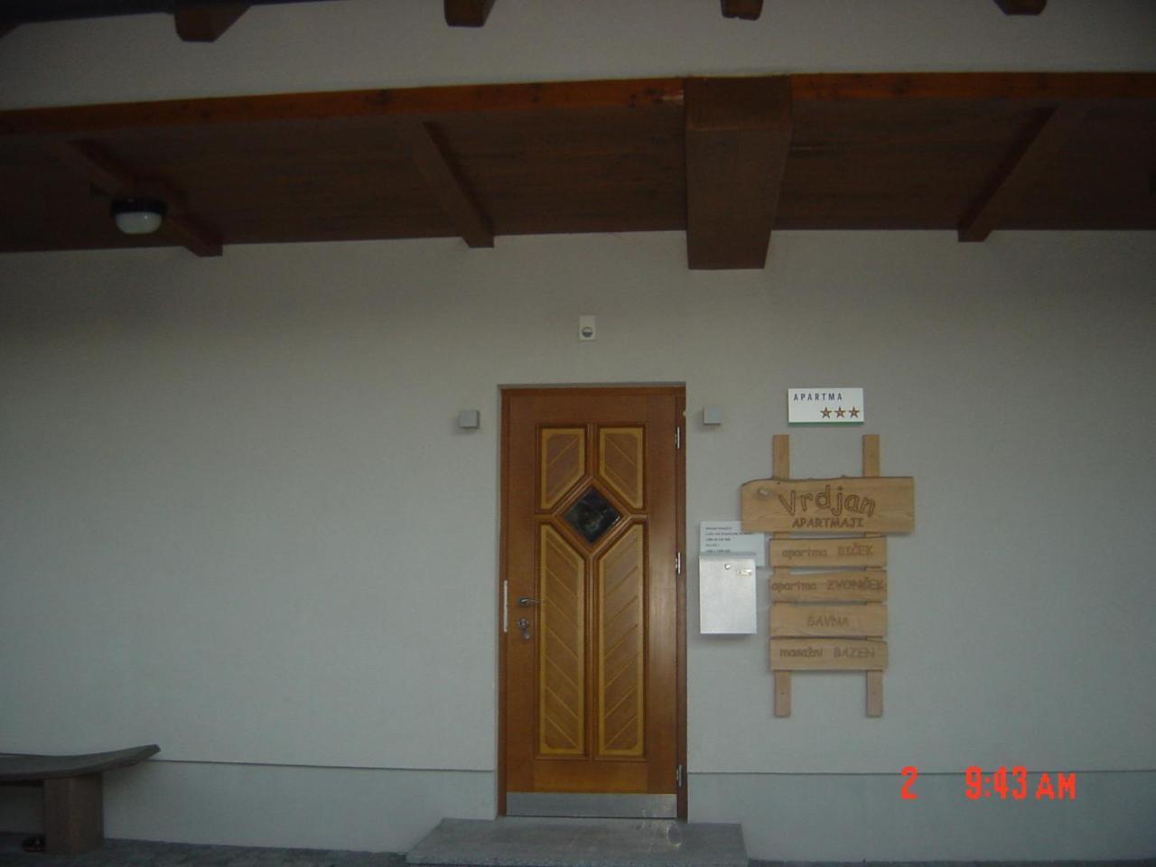 Apartments Vrdjan Cerknica Exterior photo